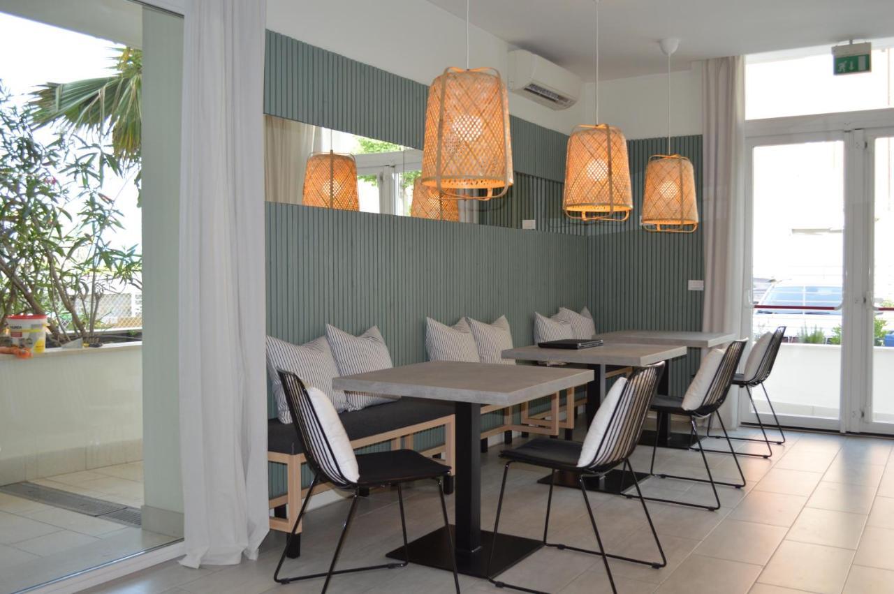 Hotel Riva E Mare Rimini Ngoại thất bức ảnh