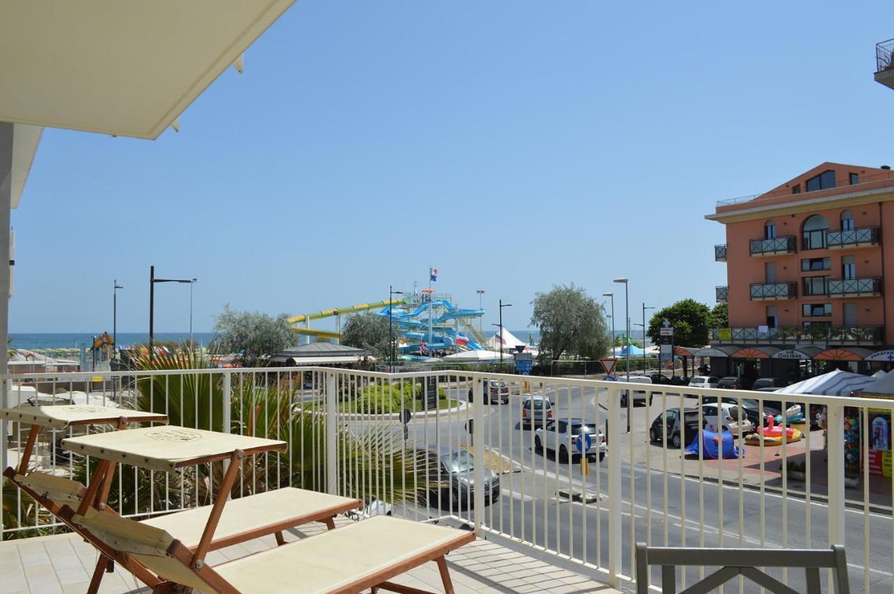 Hotel Riva E Mare Rimini Ngoại thất bức ảnh