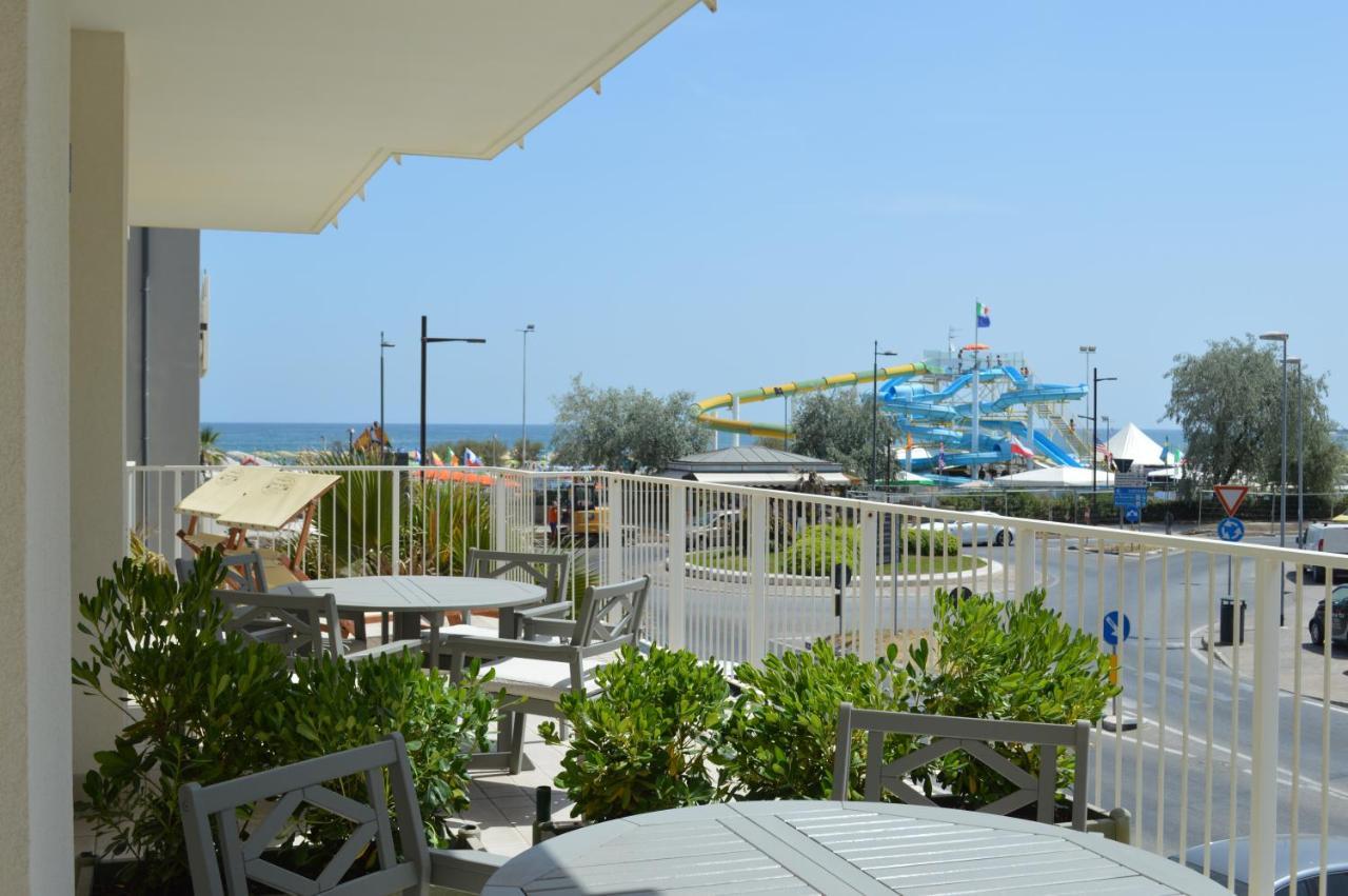 Hotel Riva E Mare Rimini Ngoại thất bức ảnh