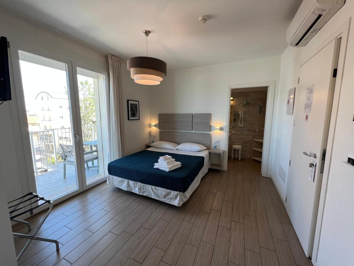 Hotel Riva E Mare Rimini Ngoại thất bức ảnh